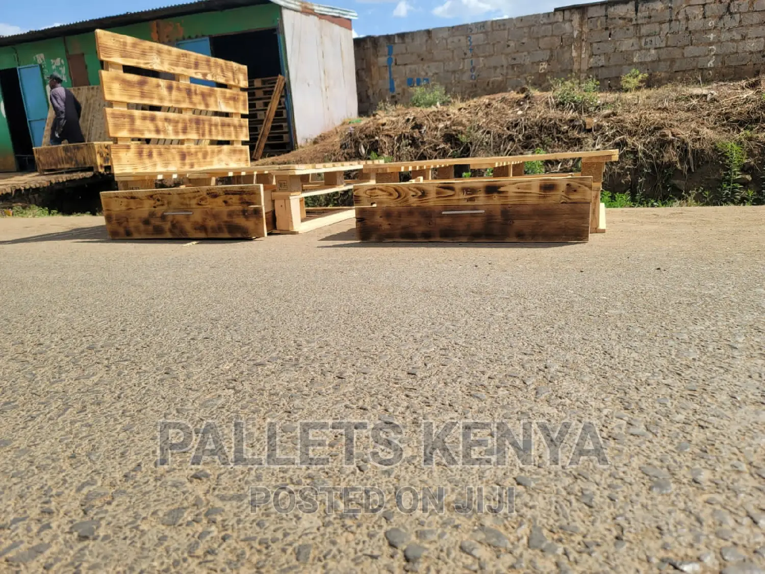 Pallet Bed- Blazed 4*6bed With Drawers.#64