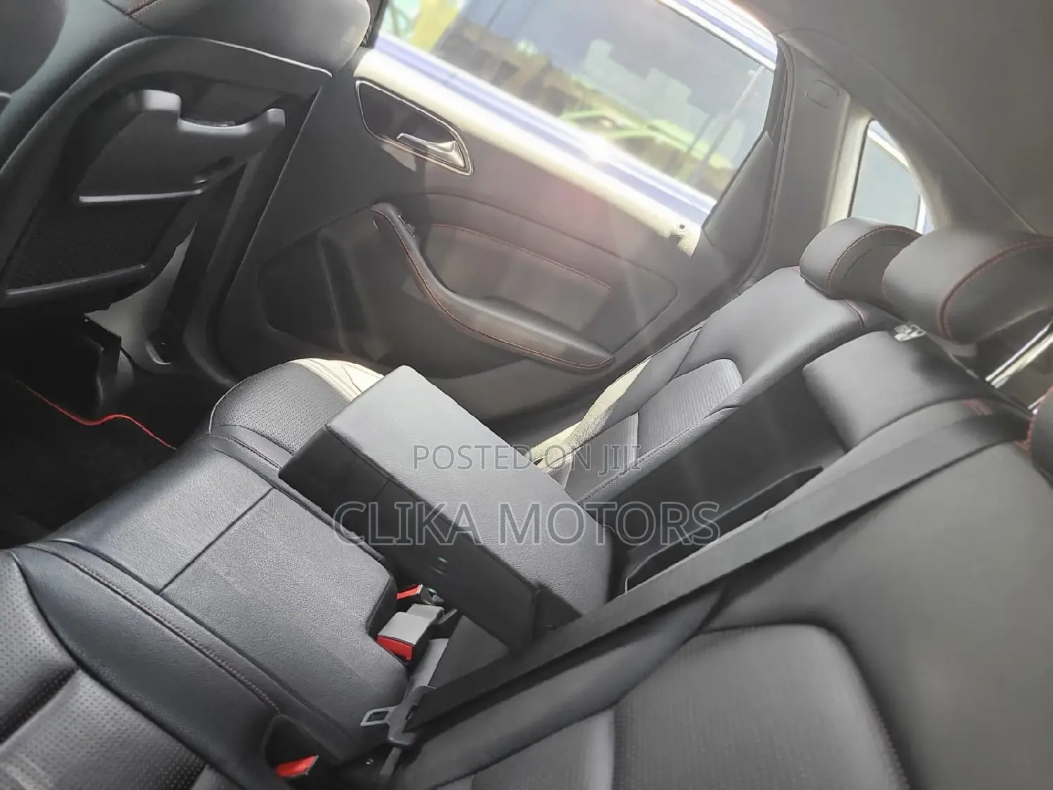 Mercedes-Benz B-Class 2016 Black