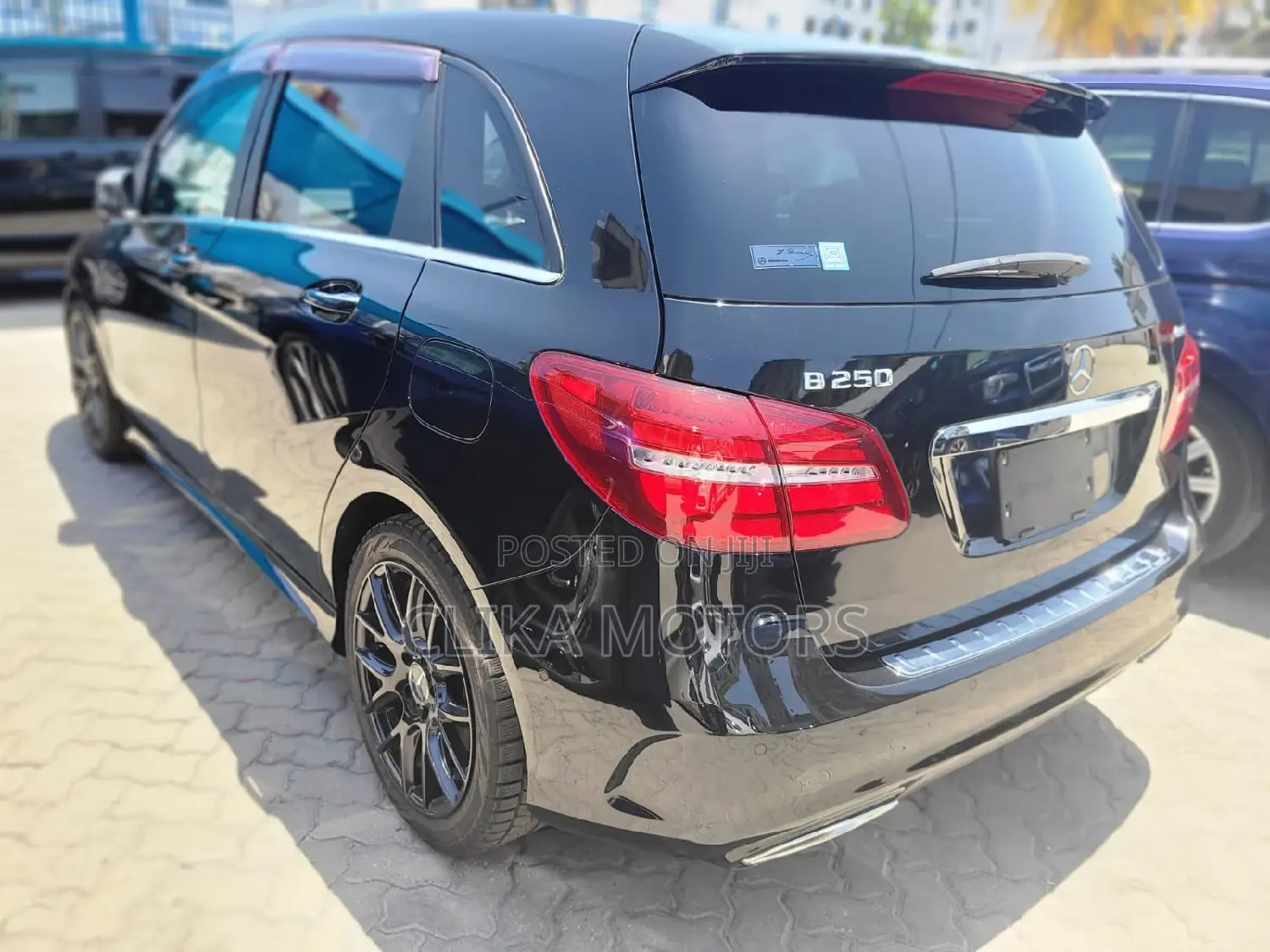 Mercedes-Benz B-Class 2016 Black