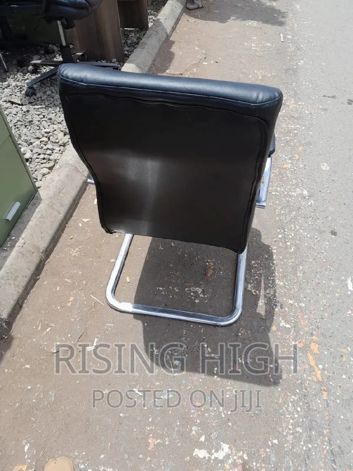 Quality U-Base Office Chairs