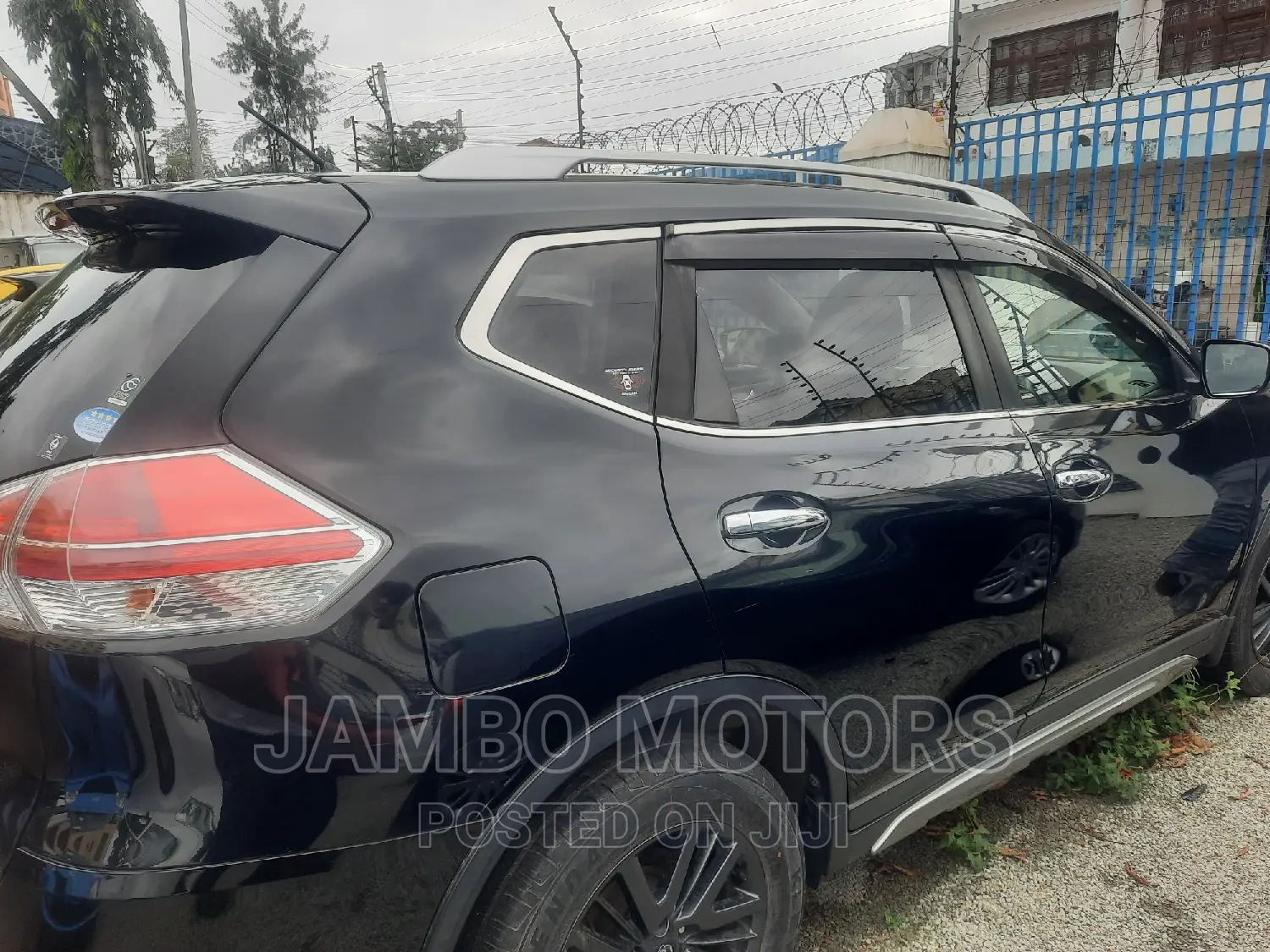 Nissan X-Trail 2.0 Petrol AWD 2016 Black