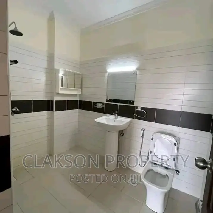 2bdrm Apartment in Azeru Road, Lavington for rent
