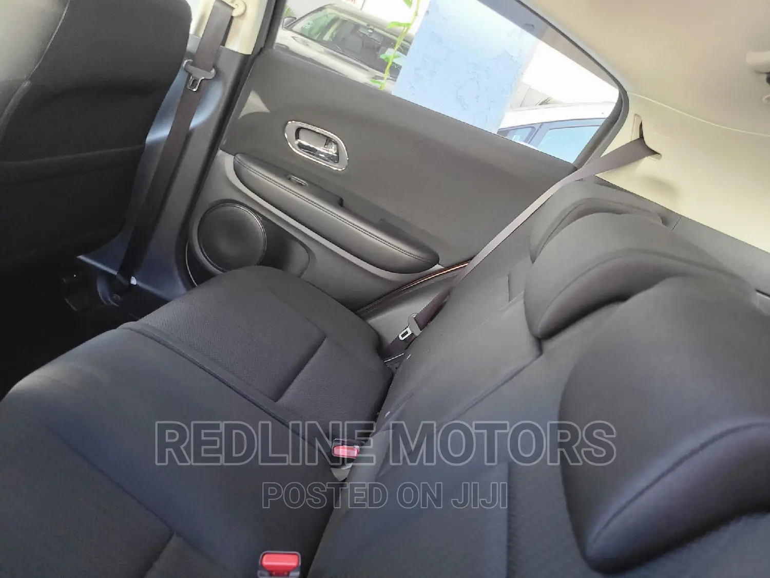 Honda Vezel 2016 Gold