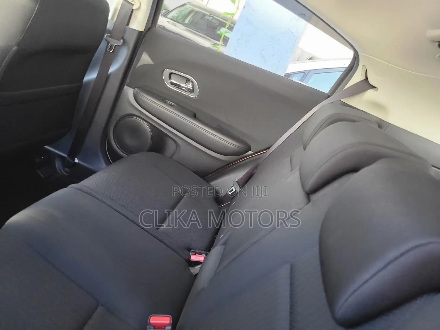 Honda Vezel 2016 Gold
