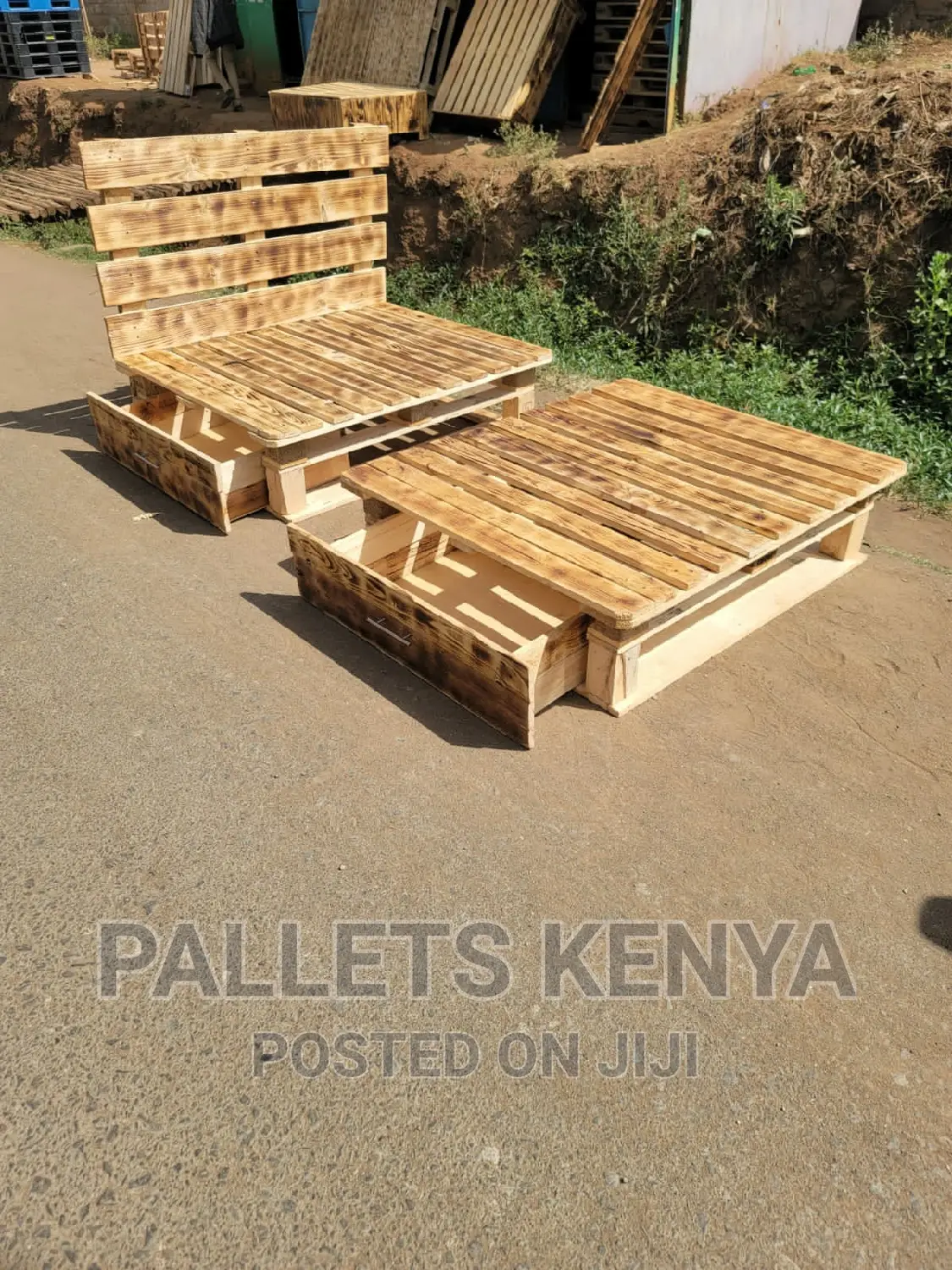 Pallet Bed- Blazed 4*6bed With Drawers.(D;W)