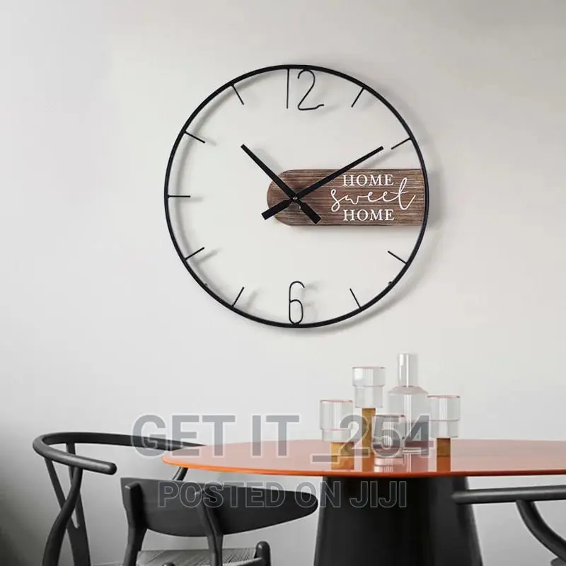 Vintage Wall ClockMinimalist Design
Material : Iron