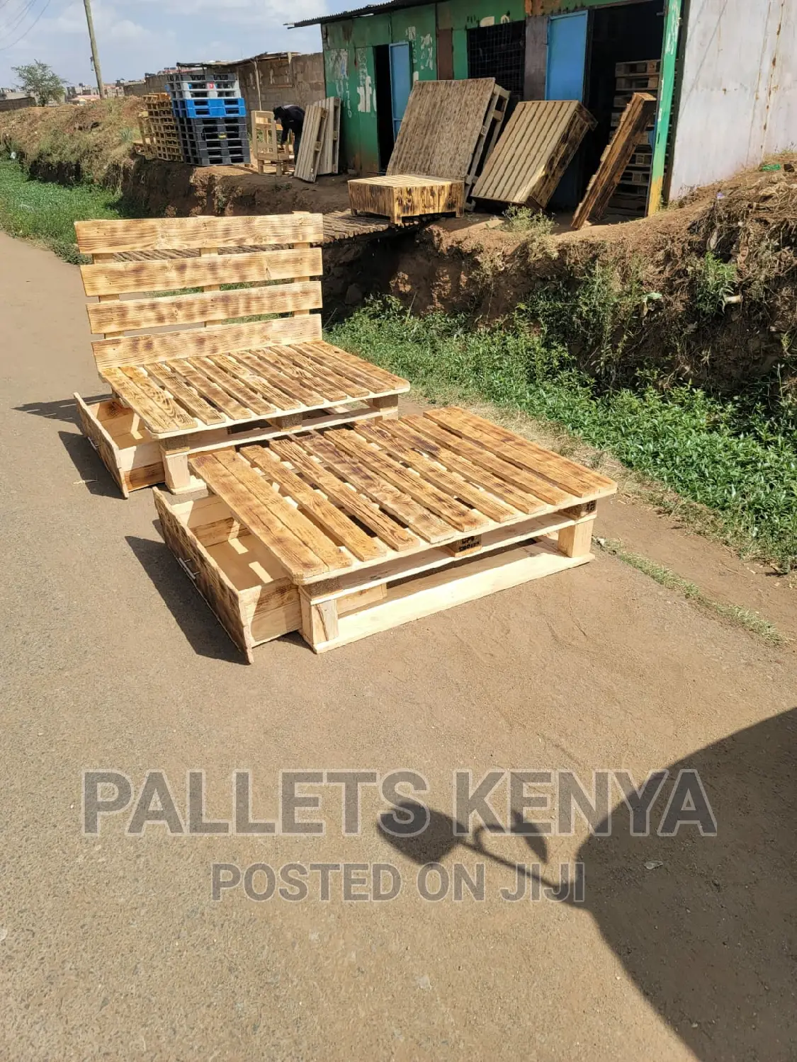 Pallet Bed- Blazed 4*6bed With Drawers. (W;Gs)