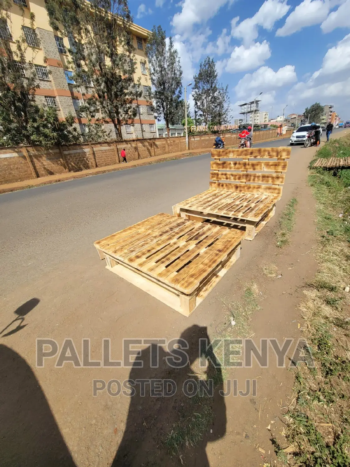 Pallet Bed- Blazed 4*6bed With Drawers.(B;Rs)