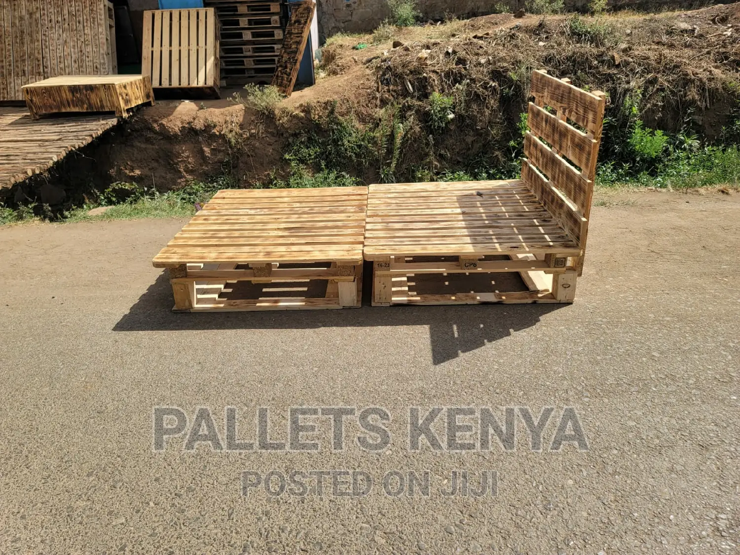 Pallet Bed- Blazed 4*6bed With Drawers. (H Ds)
