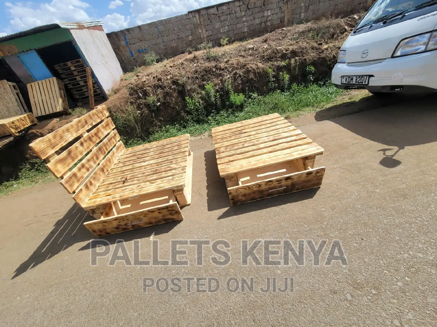 Pallet Bed- Blazed 4*6bed With Drawers. (C#5)