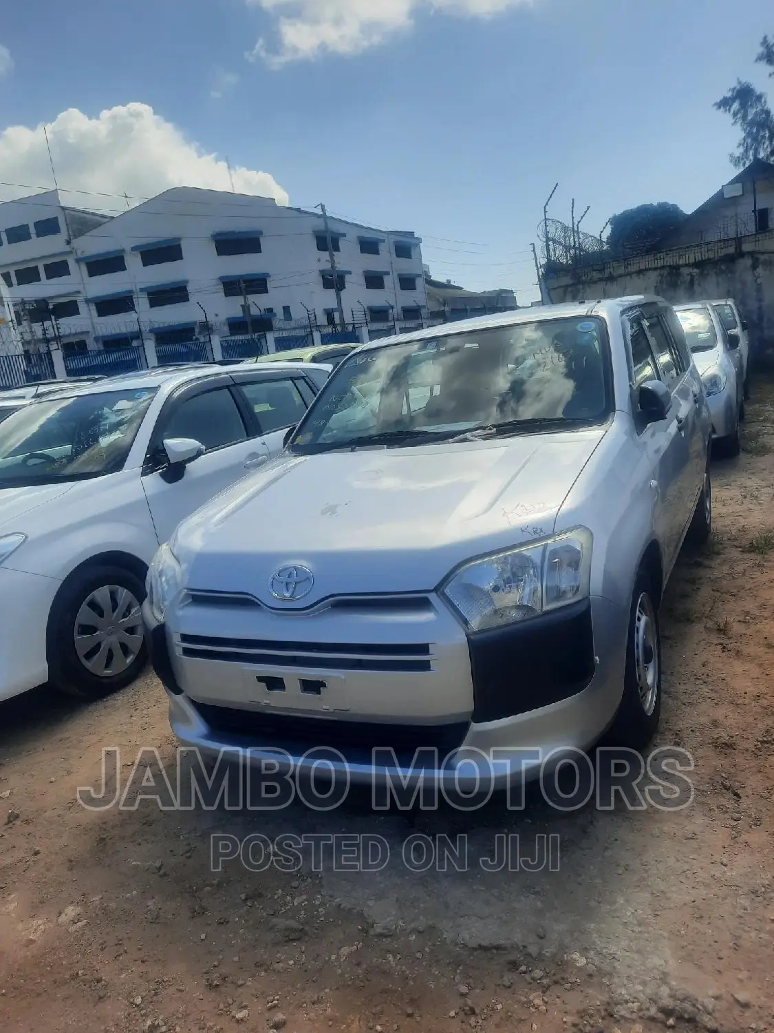 Toyota Succeed SV Premium 2016 Silver