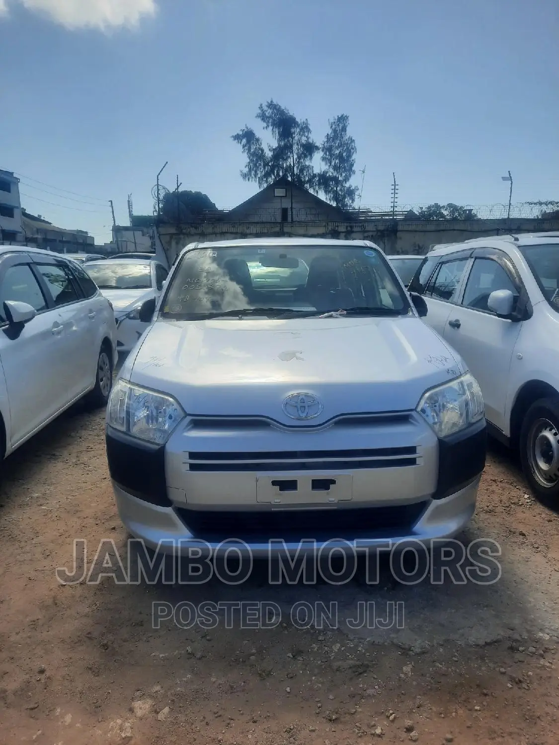 Toyota Succeed SV Premium 2016 Silver