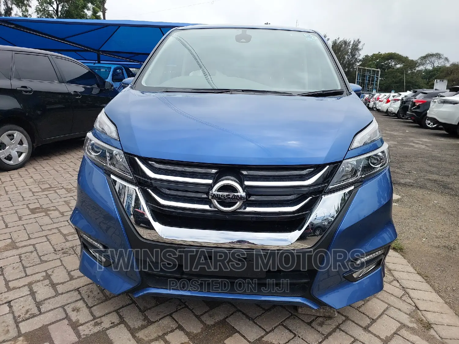 Nissan Serena 2019 Blue