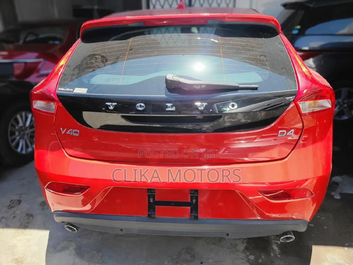 Volvo V40 2016 Red