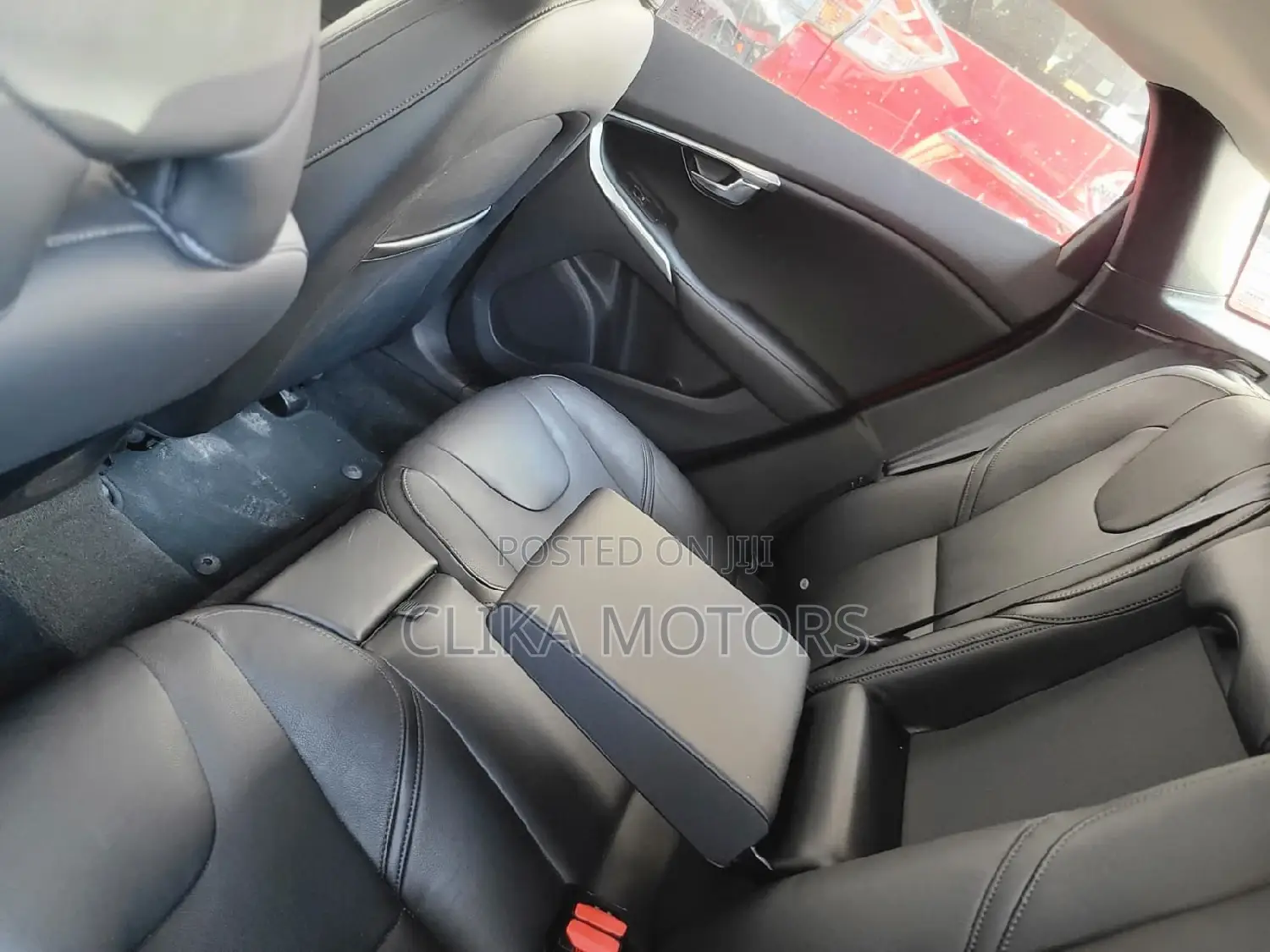 Volvo V40 2016 Red