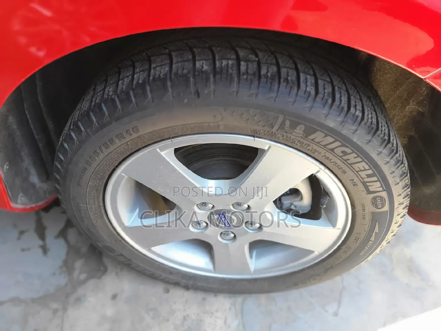 Volvo V40 2016 Red