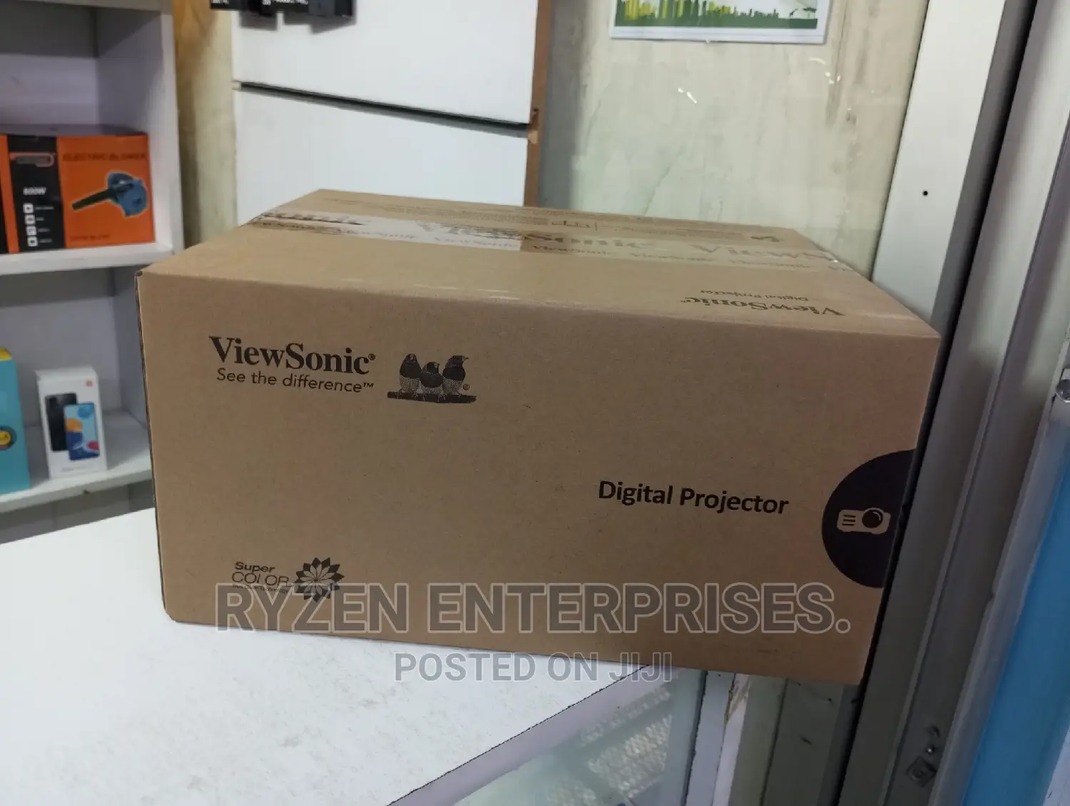 View Sonic DPL Projector 3800 Lumens/ View Sonic Pa503s