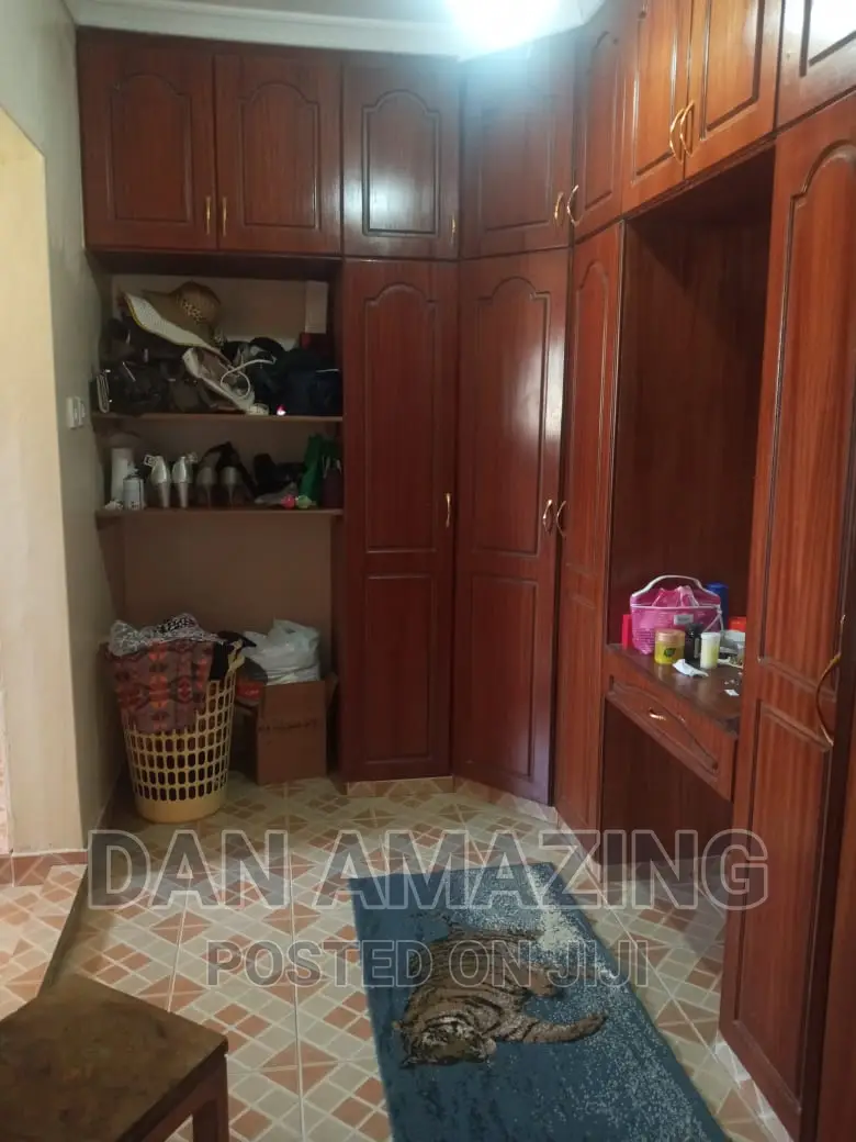 5bdrm Maisonette in Oluulua for sale
