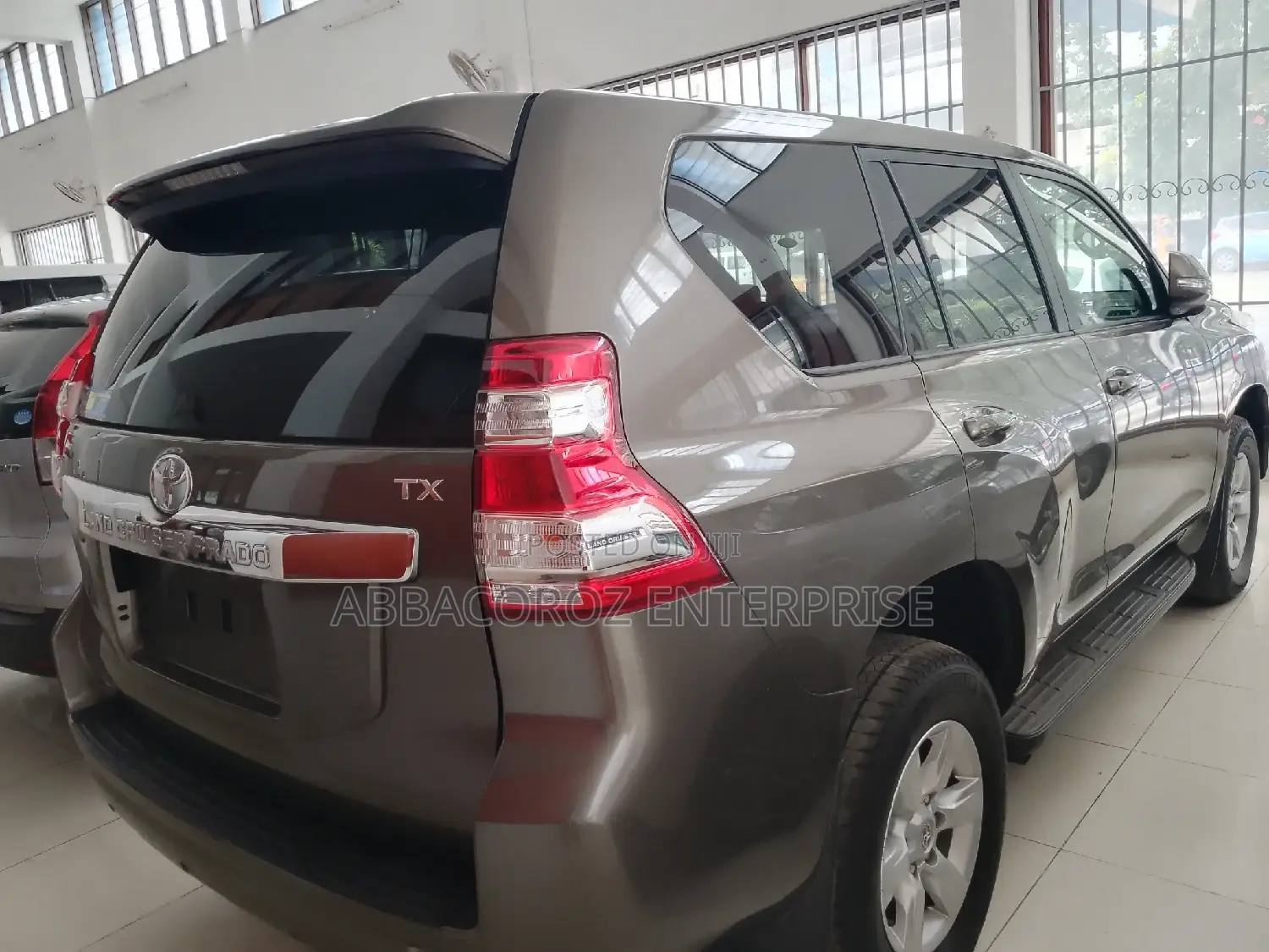 Toyota Land Cruiser Prado 2016 Brown