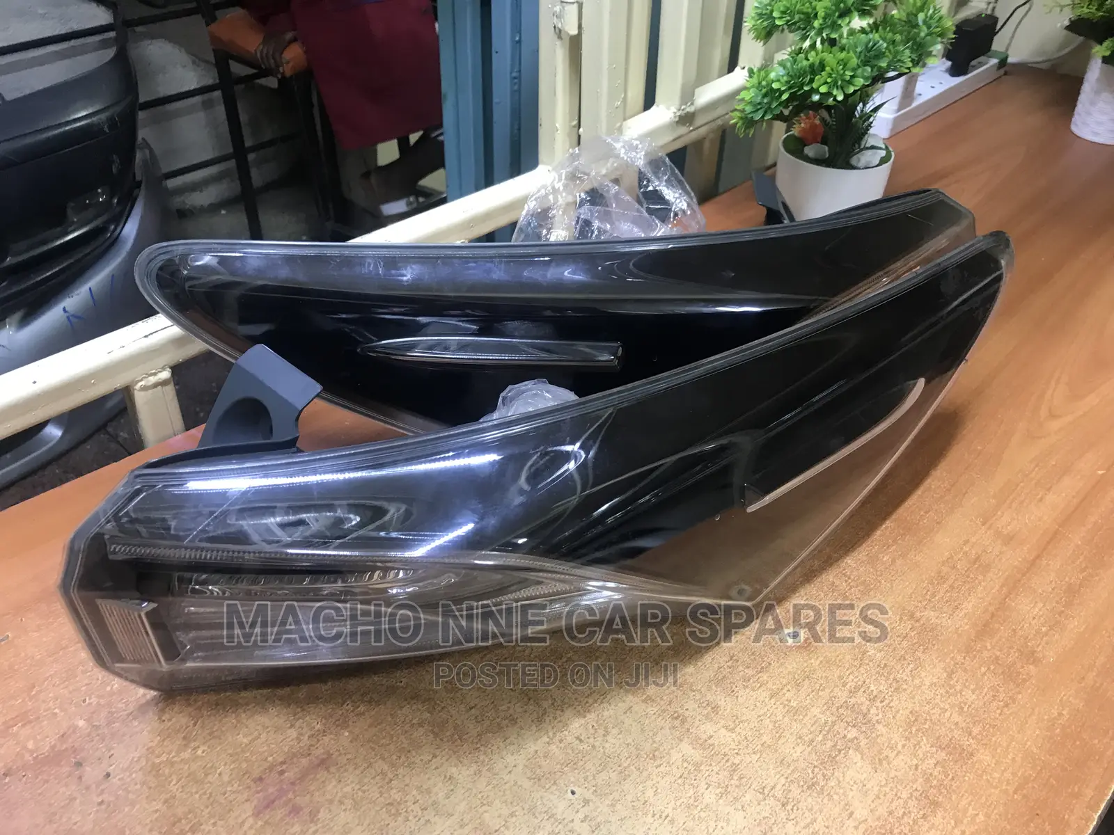 Toyota Harrier 2014 Backlights