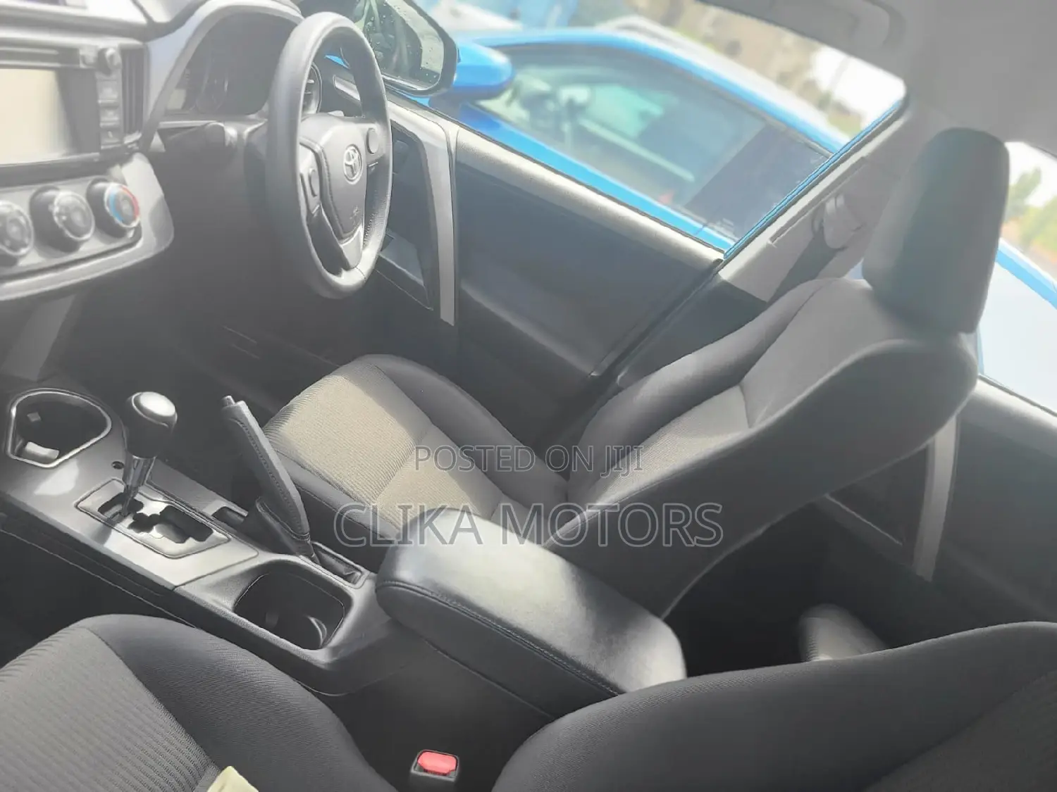 Toyota RAV4 2017 Blue
