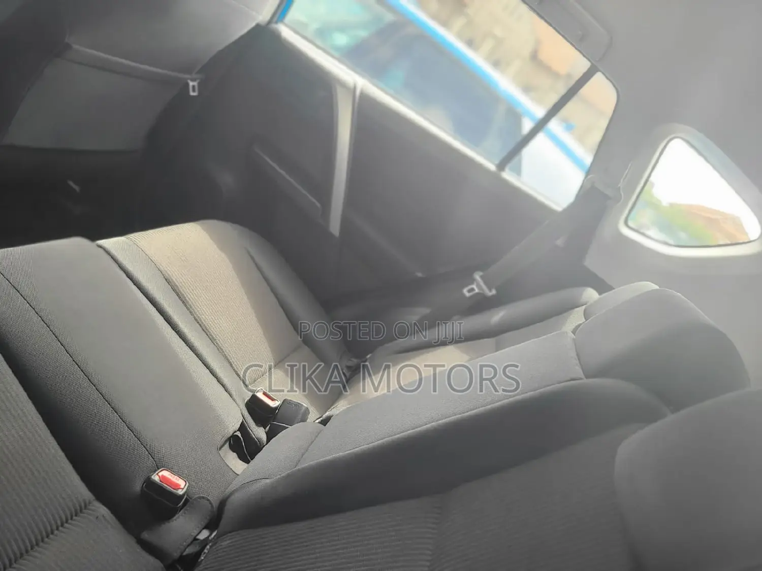 Toyota RAV4 2017 Blue