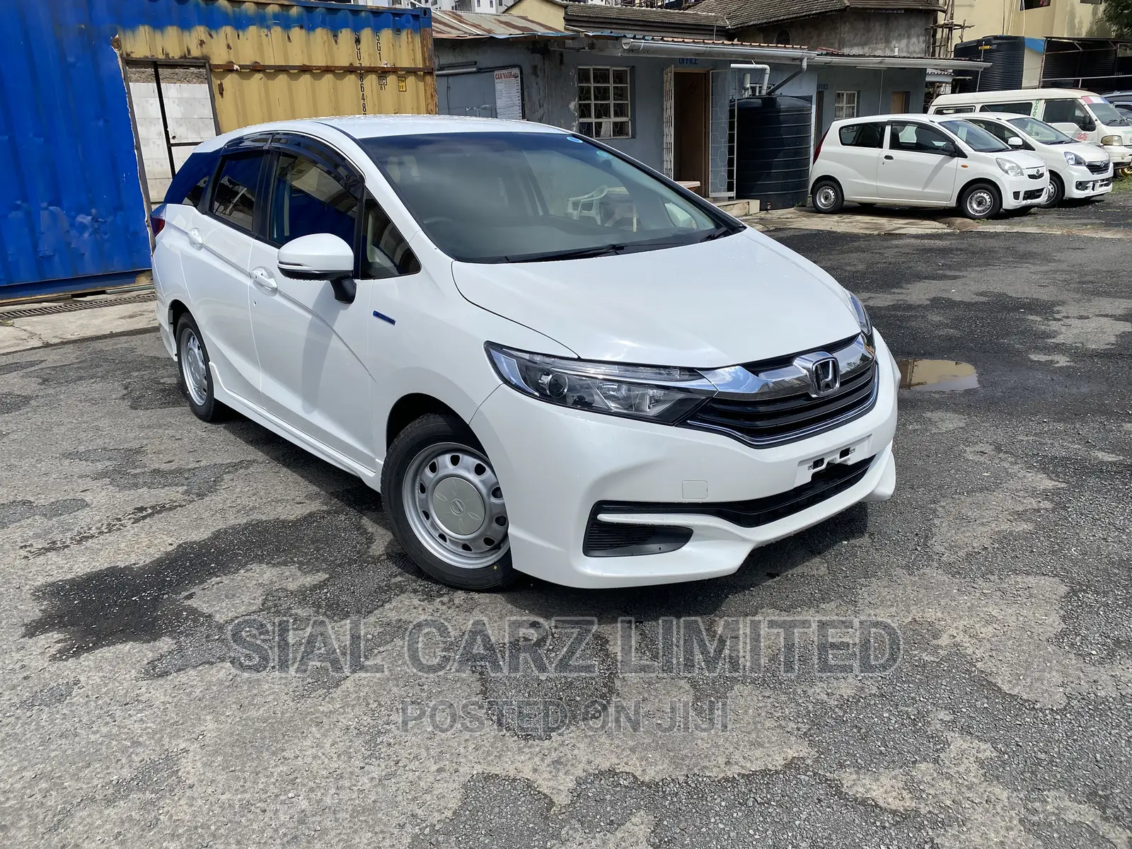 Honda Shuttle 1.5 Hybrid 2WD 2016 White
