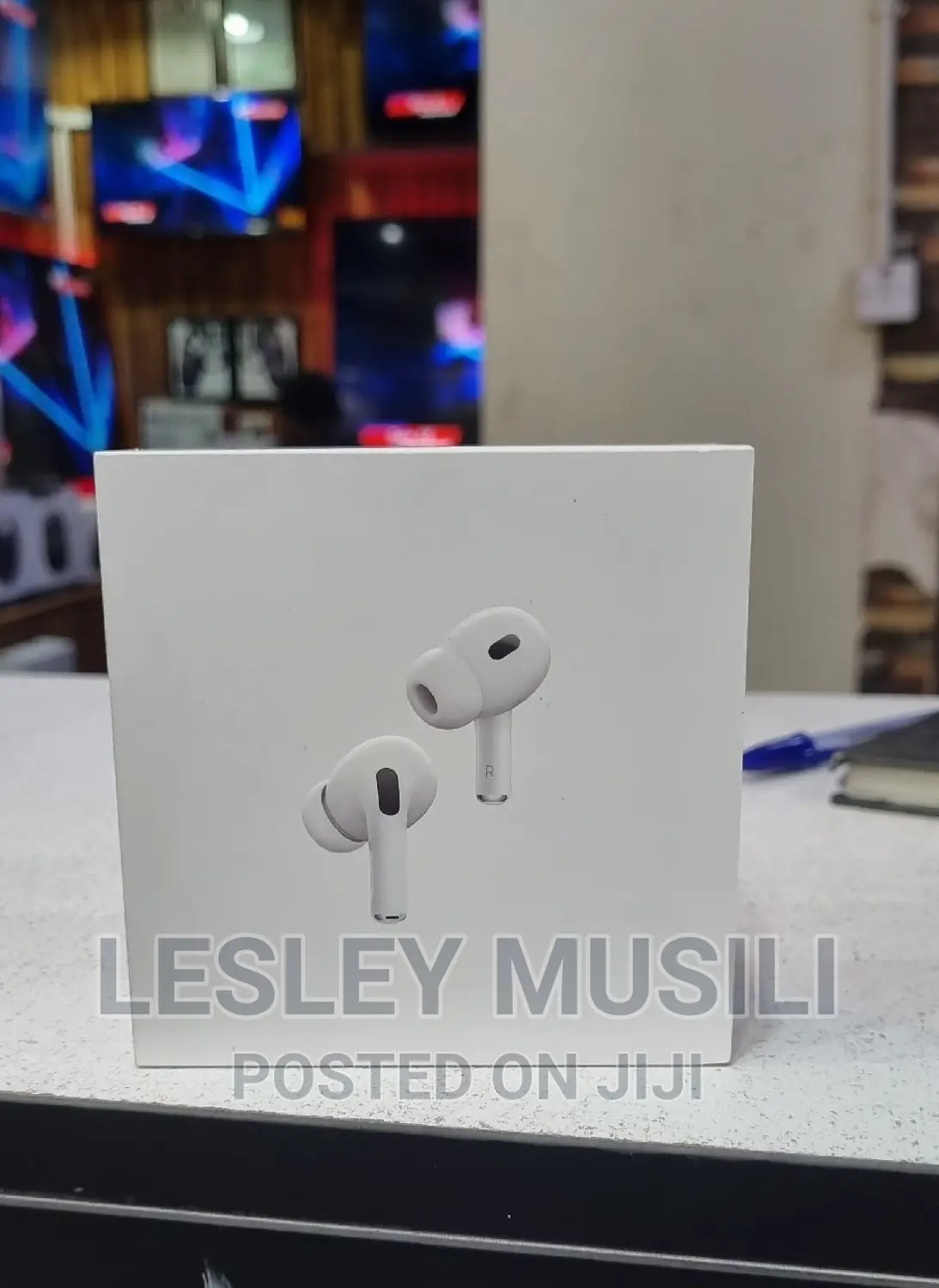 Airpods Pro (2nd Gen) With Magsafe Charging Case (USB‐C)