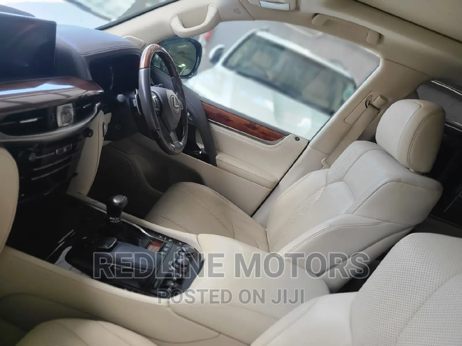 Lexus LX 2017 White