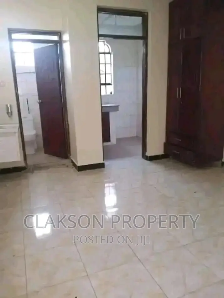 1bdrm Apartment in Ngongroad Rescosco, Kilimani for rent