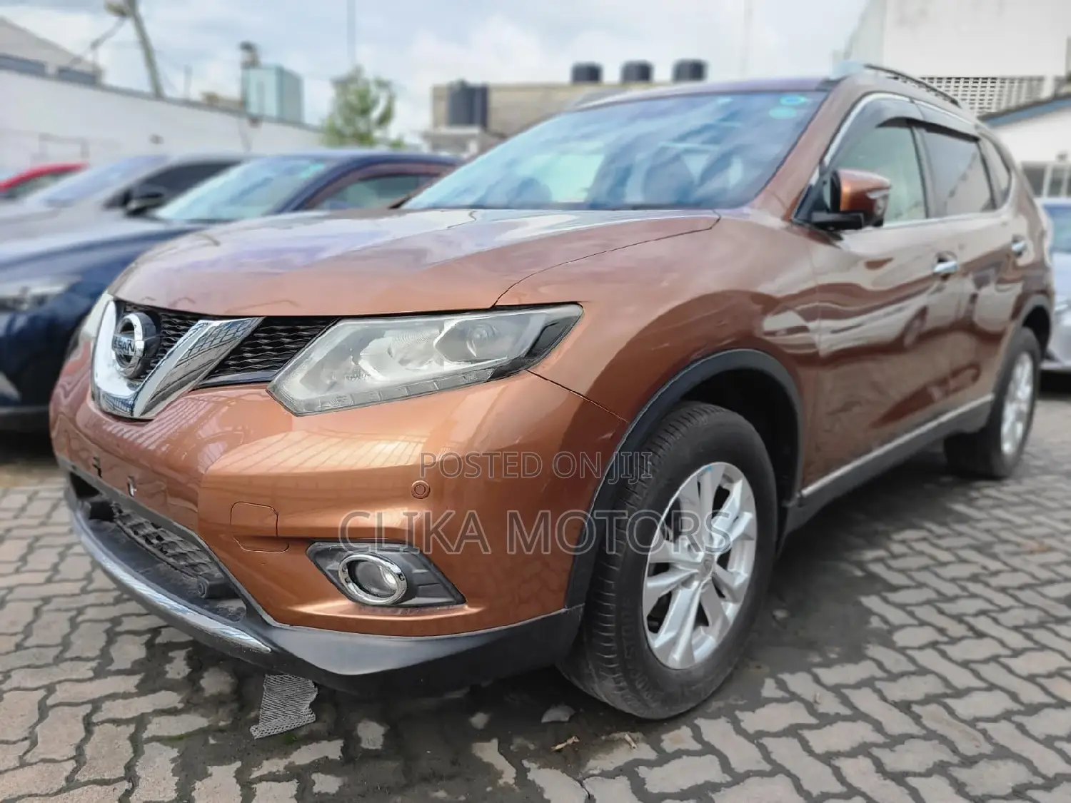 Nissan X-Trail 2016 Gold