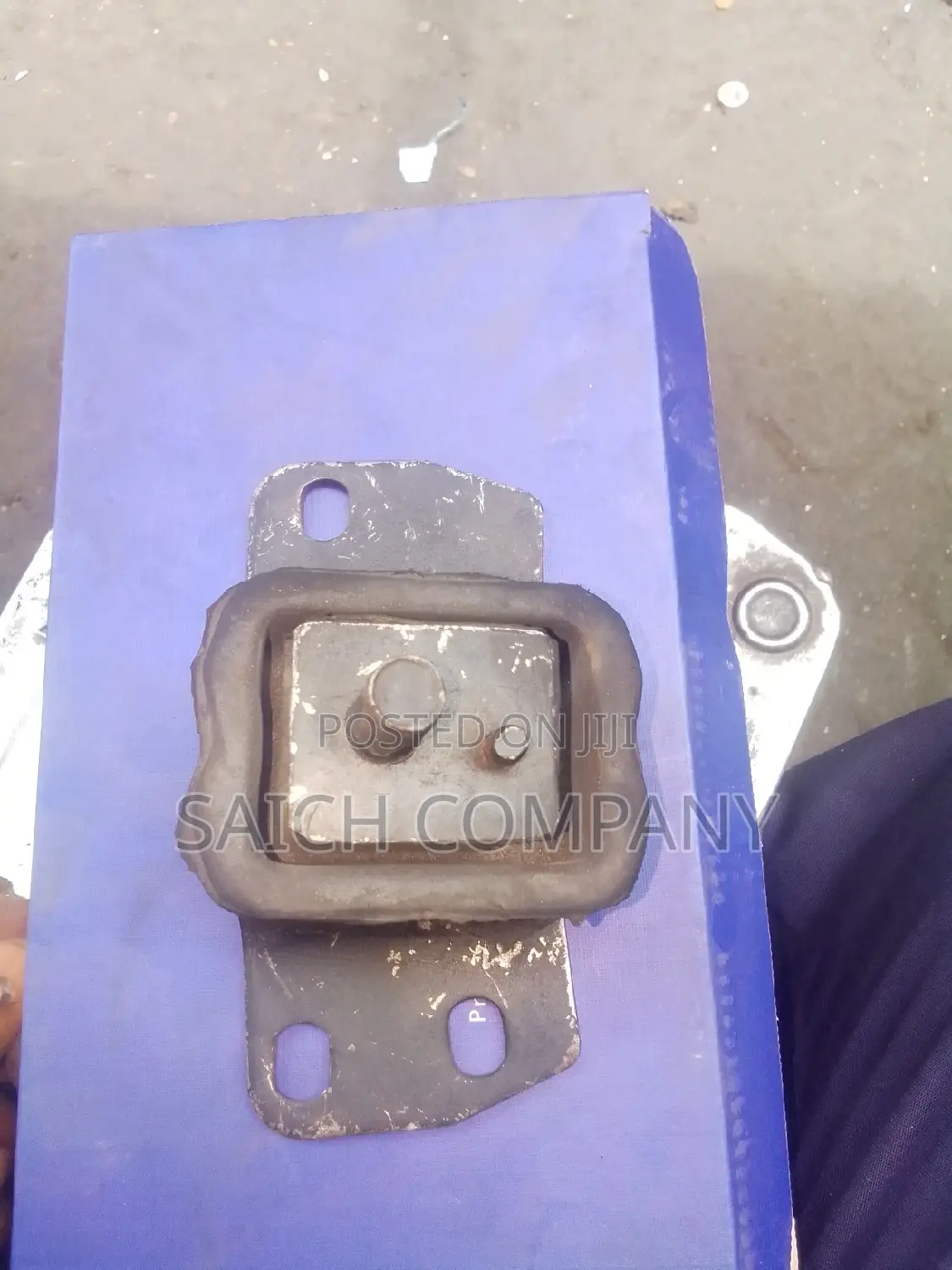 Toyota Rush Engine Mounting