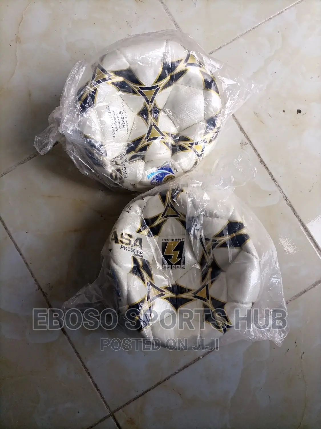 Stand Official Football Mikasa Size 5.