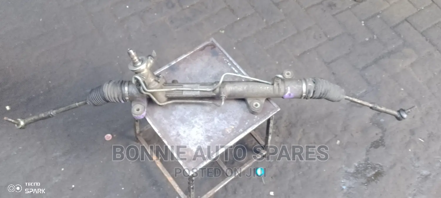 Toyota Avensis Steering Rack