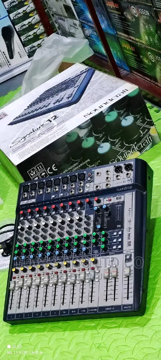 Signature 16 | Soundcraft - Professional Audio Mixer