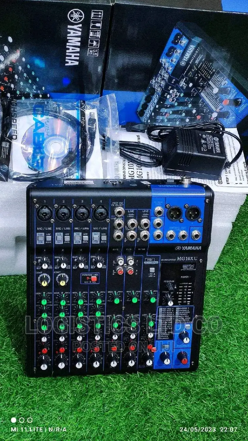 Yamaha MG10 10-Input Stereo Mixer