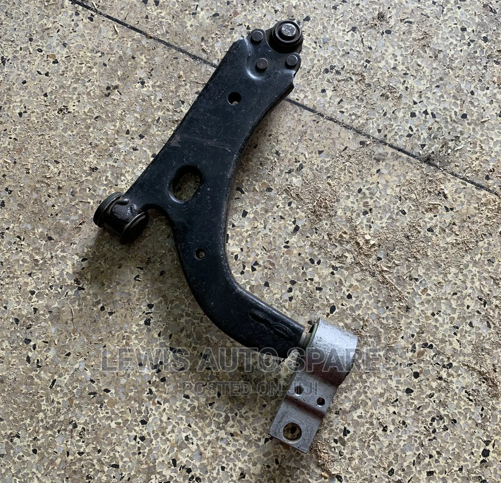 Mazda Demio Verisa Arm