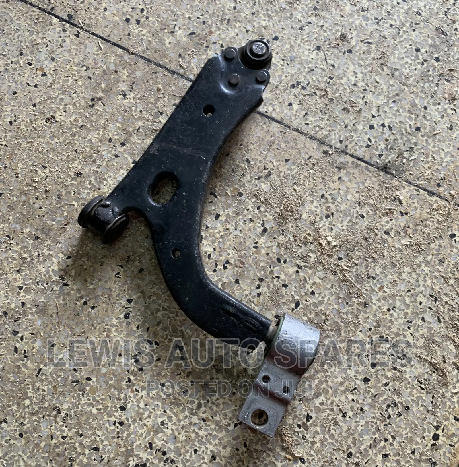 Mazda Demio Verisa Arm