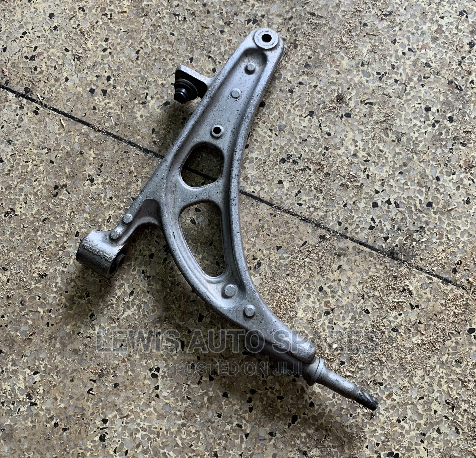 Subaru Legacy Arm