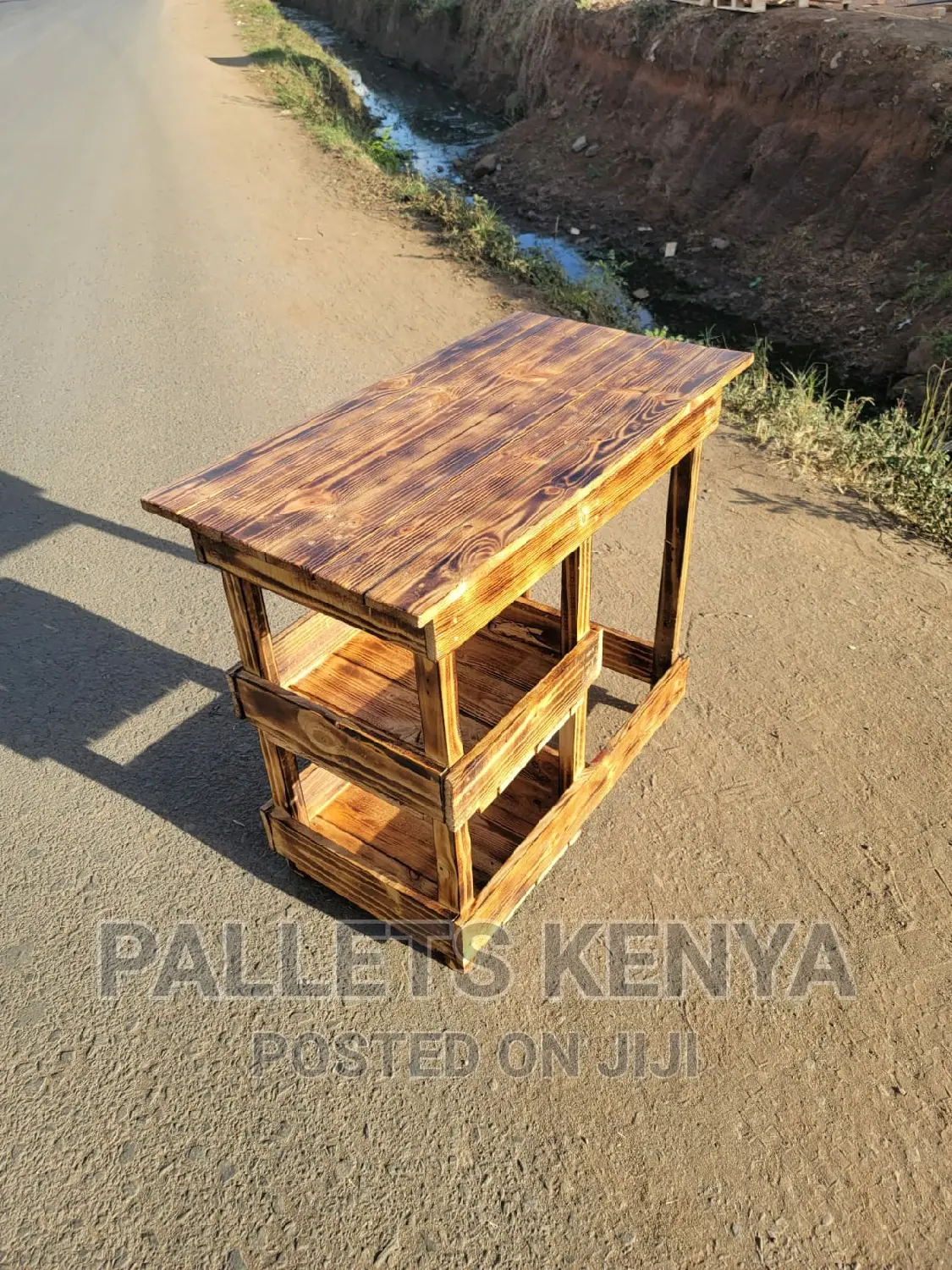 Pallet Kitchen Table.(#SG:02)