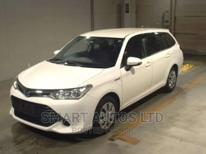 Toyota Corolla Fielder 2016 White