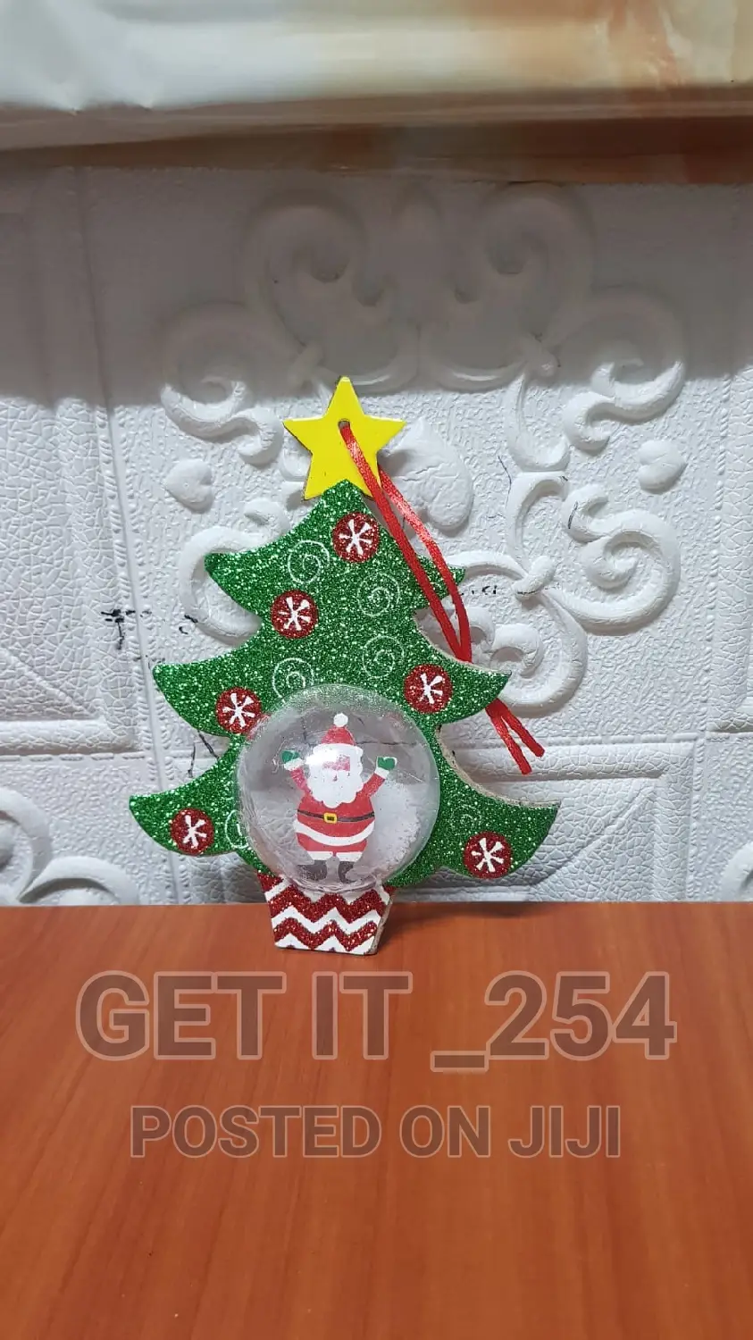 Santa Decor Tree 
With Top Star