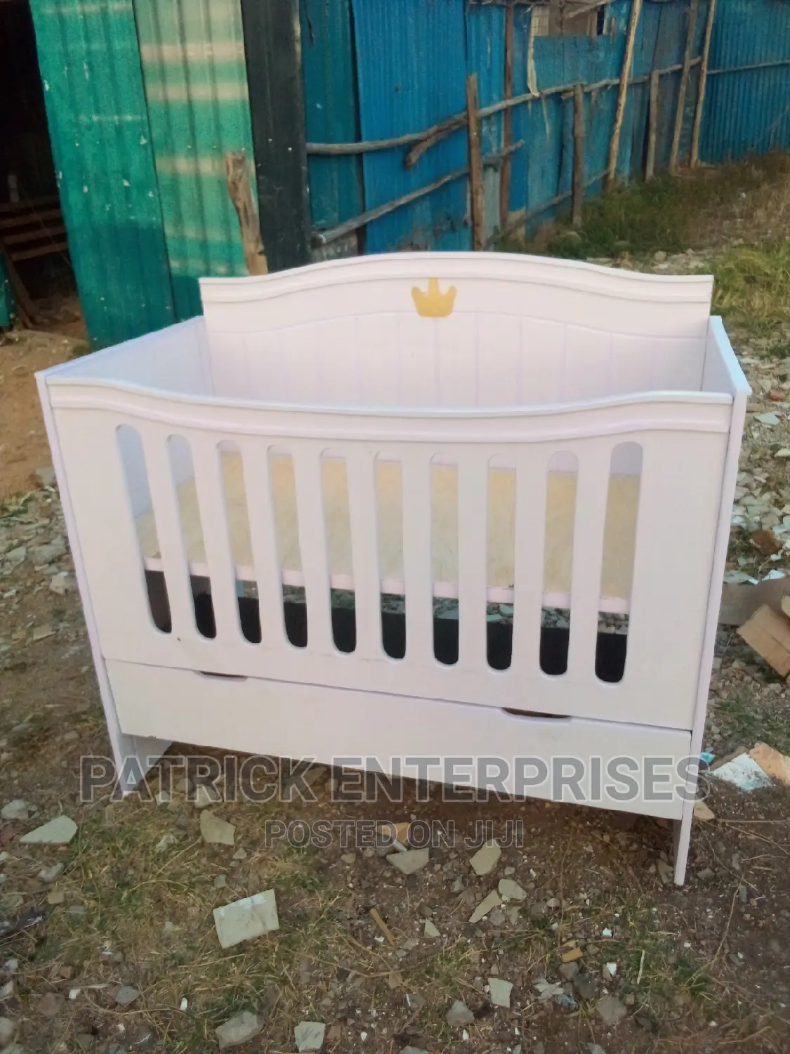 Morden MDF/Wooden Baby Cot 4 by 2 Fitts