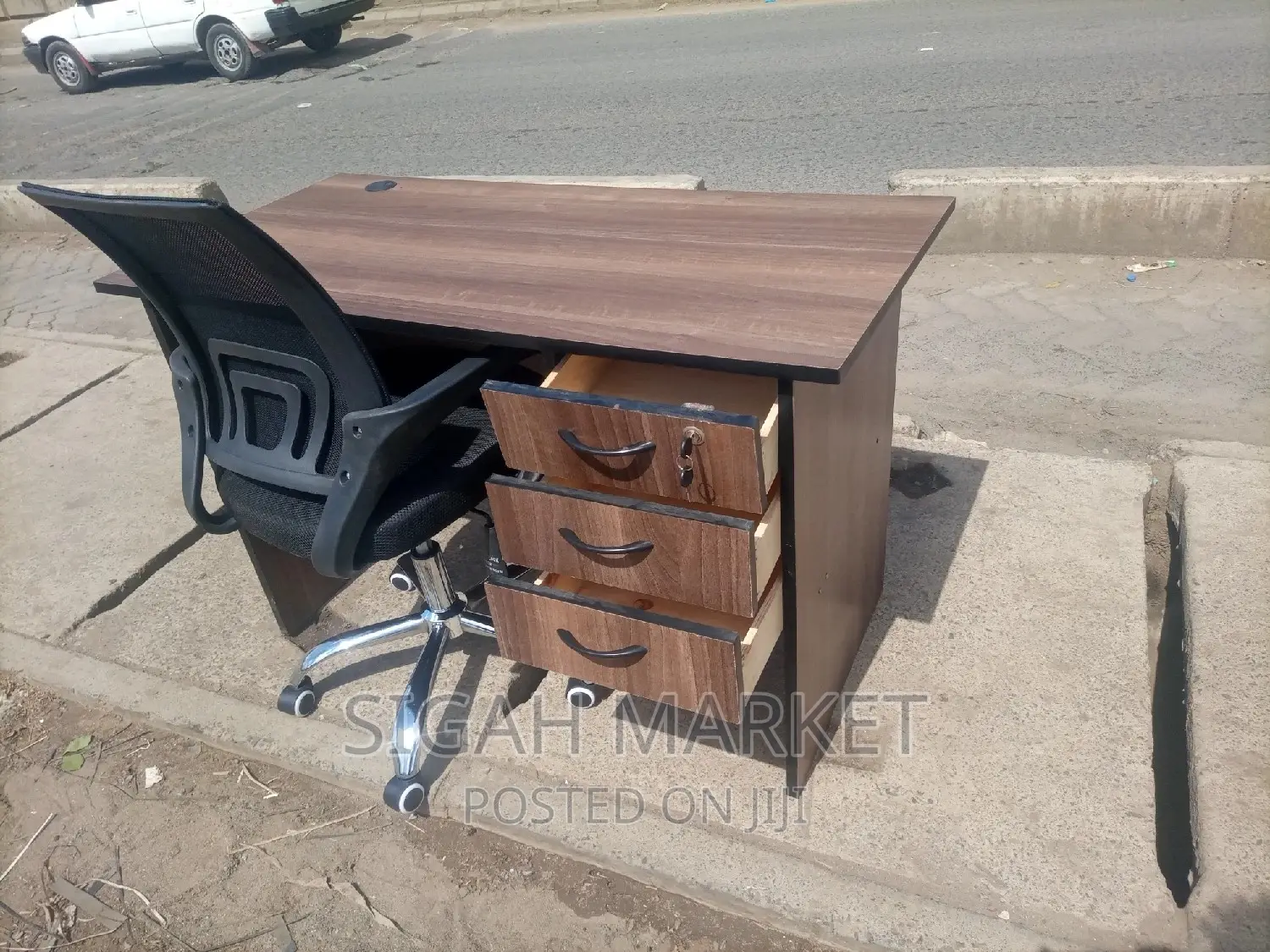 Office Desk