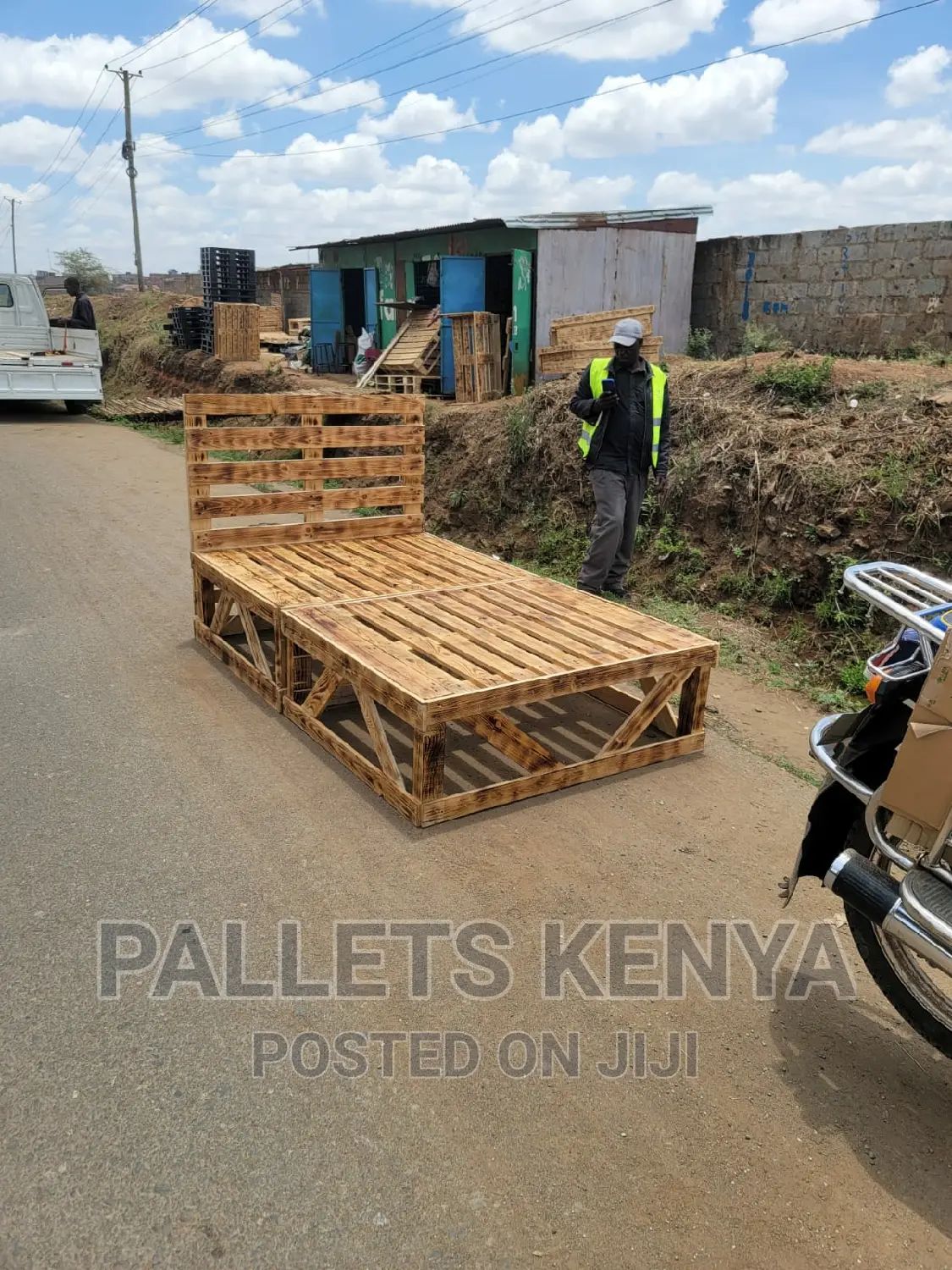 Pallet Bed-4*6 Detachable and Blazed Pallet Bed.(#PG011 )