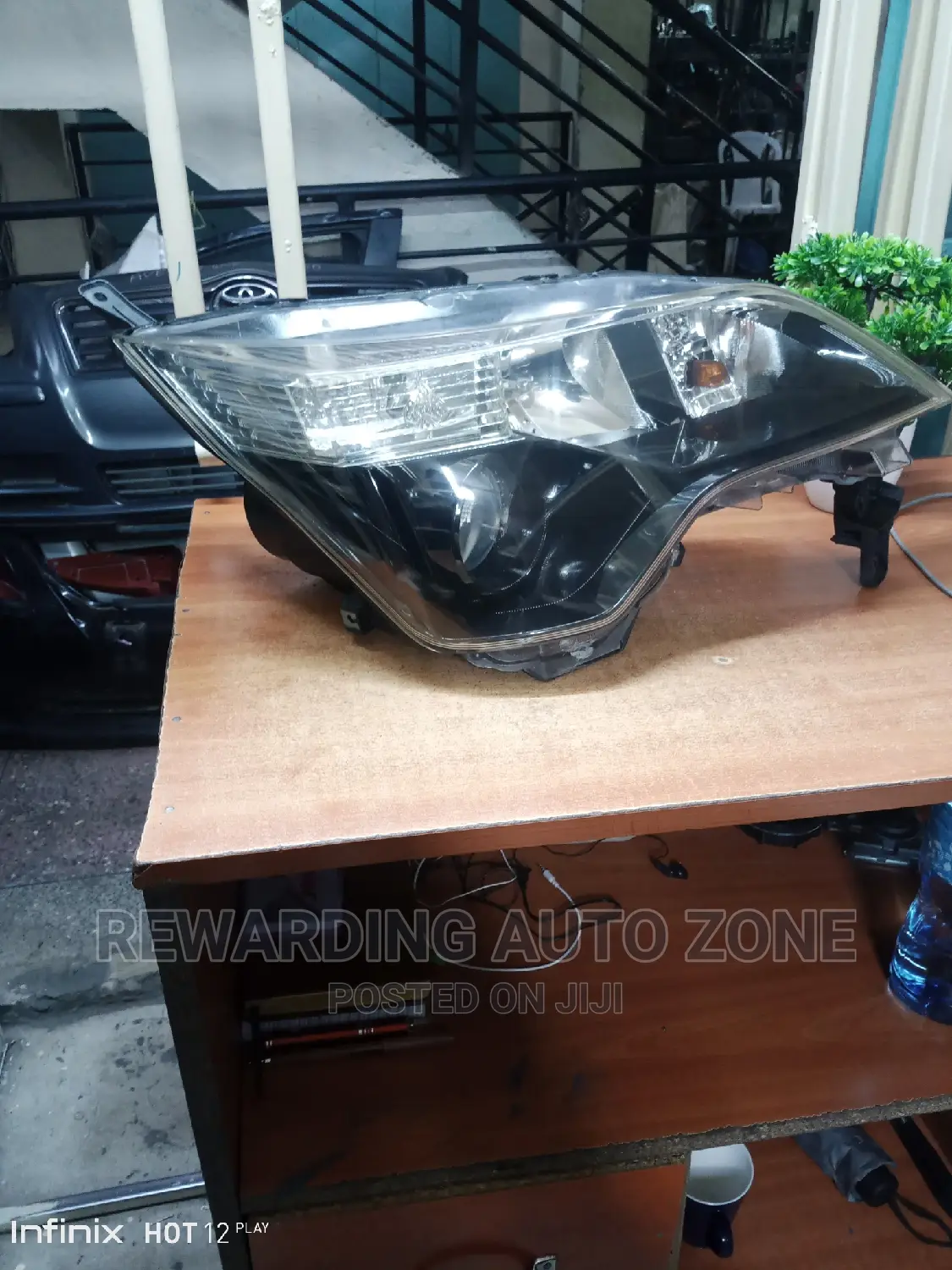Toyota Spade Headlight Xenon RHS Side