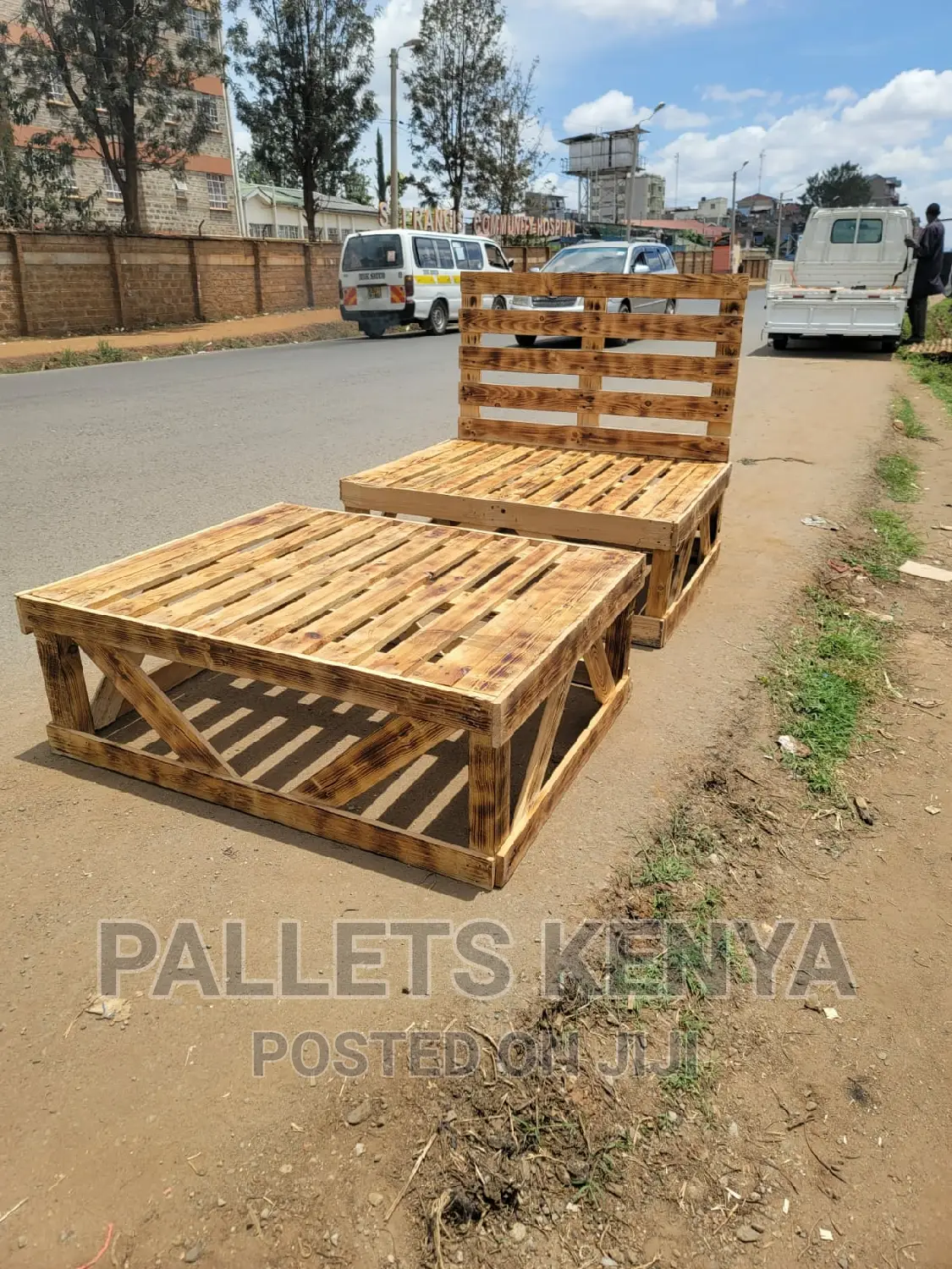 Pallet Bed- 4*6 Detachable and Blazed Pallet Bed.(#PL019,)