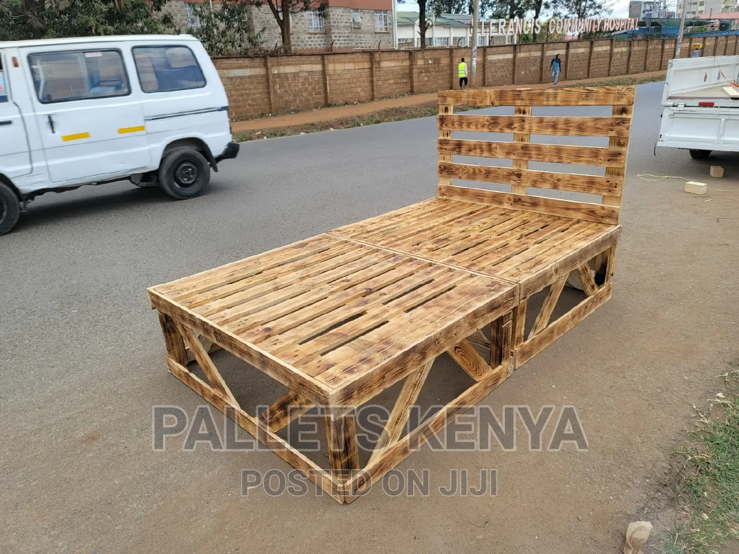 Pallet Bed- 4*6 Detachable and Blazed Pallet Bed. (#PL061 )