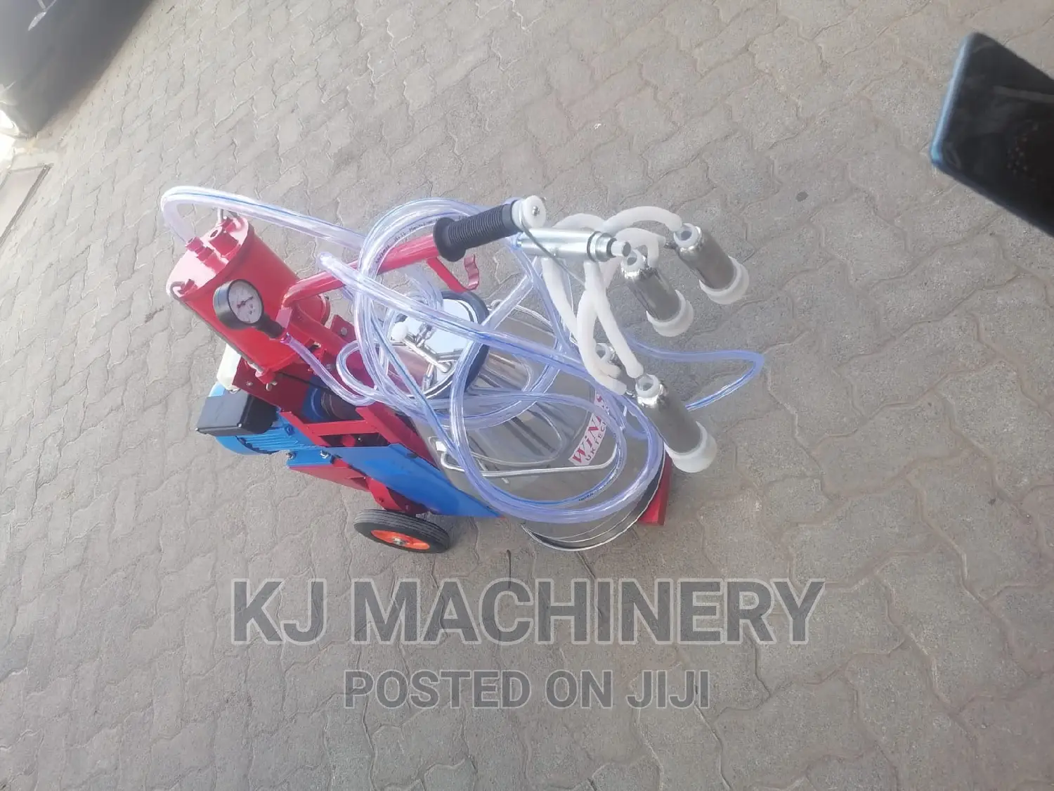 Single Bucket MILKING MACHINE -Windsor Quality Brand