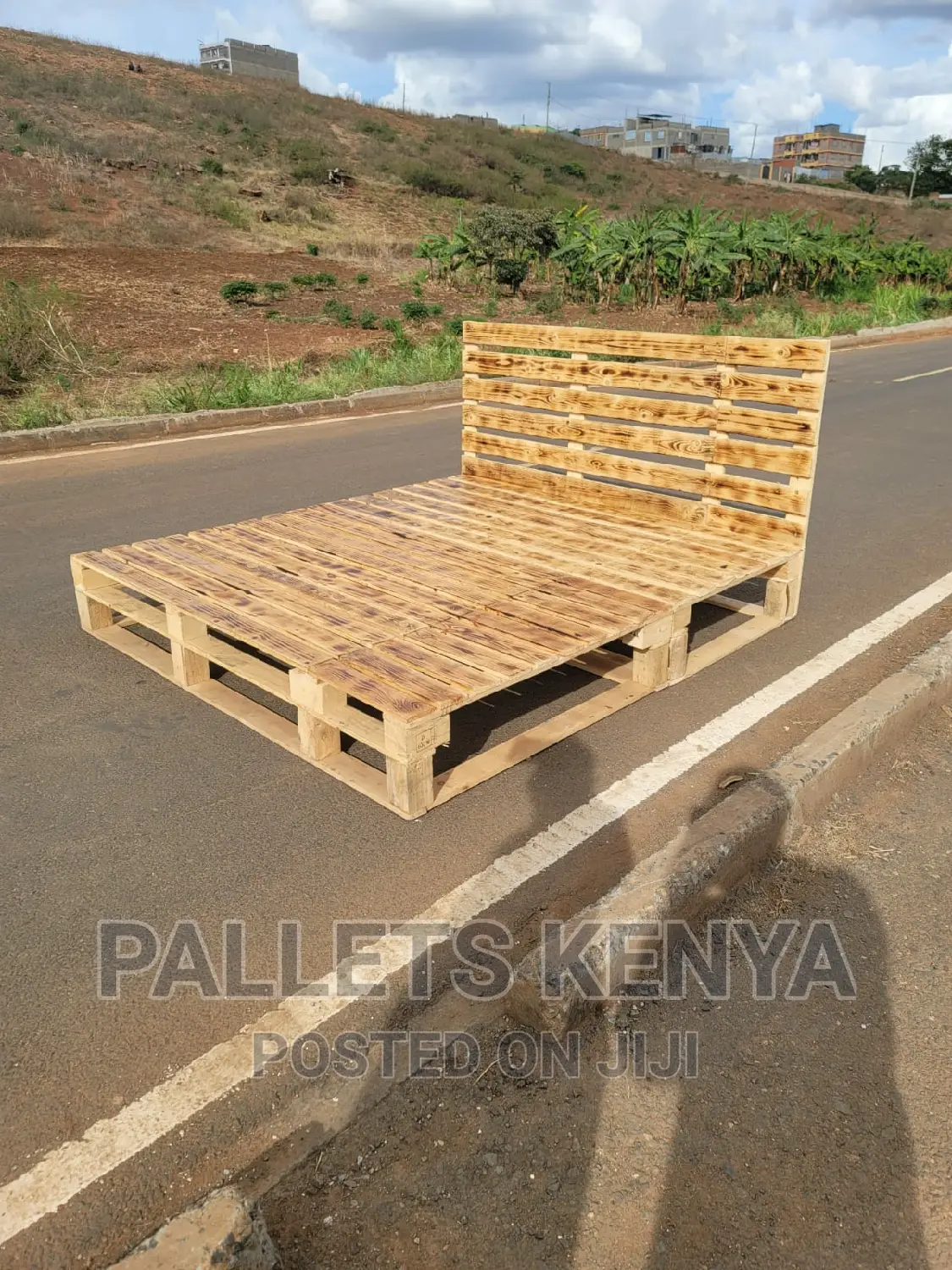 Pallet Bed- 6*6 Detachable and Blazed Pallet Bed. (#SH017 )